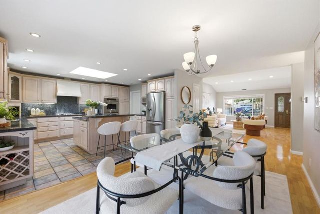 948 Anna Street, San Mateo, CA 94401