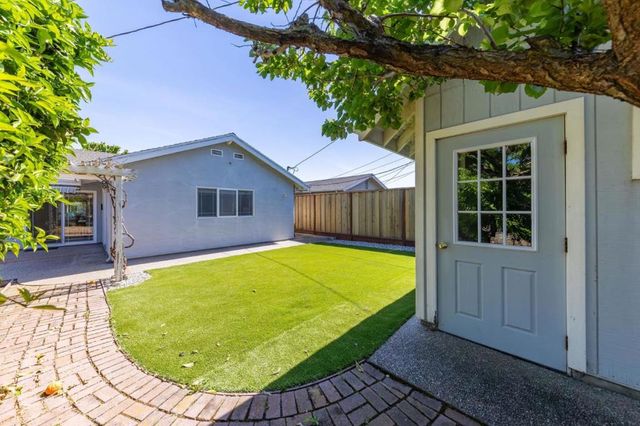 948 Anna Street, San Mateo, CA 94401