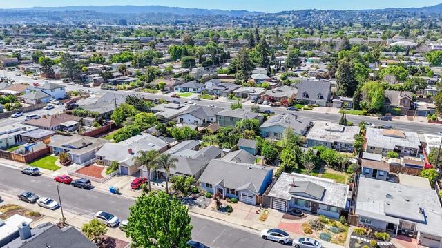 948 Anna Street, San Mateo, CA 94401
