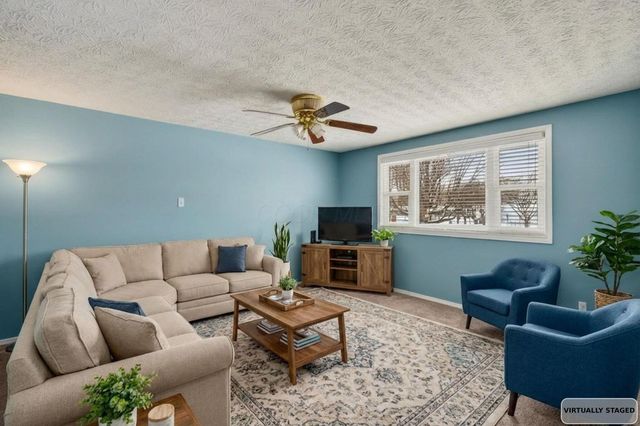 912 Maurine Drive, Columbus, OH 43228