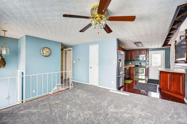 912 Maurine Drive, Columbus, OH 43228