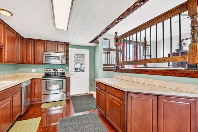 912 Maurine Drive, Columbus, OH 43228