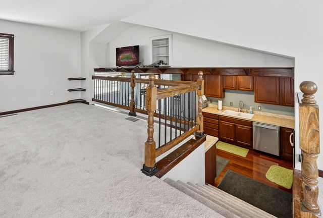 912 Maurine Drive, Columbus, OH 43228