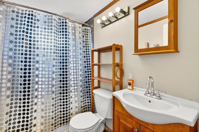 912 Maurine Drive, Columbus, OH 43228