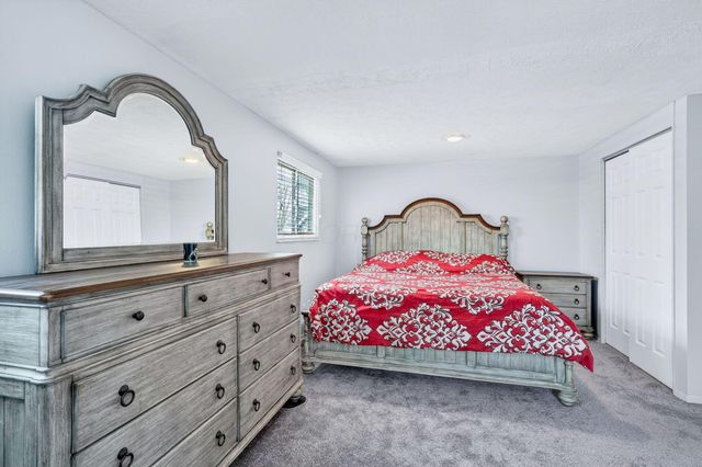 912 Maurine Drive, Columbus, OH 43228