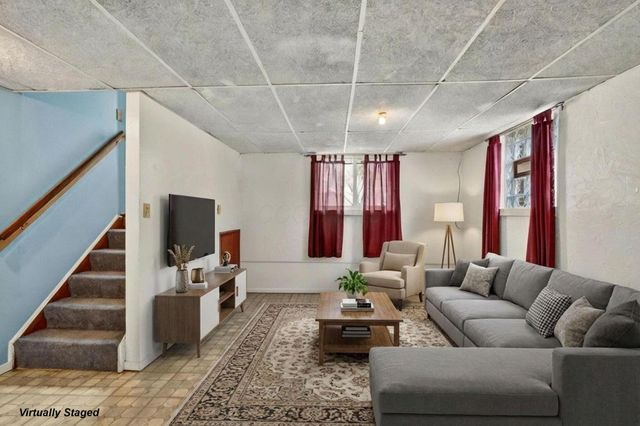 912 Maurine Drive, Columbus, OH 43228