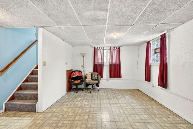 912 Maurine Drive, Columbus, OH 43228