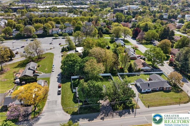 1445 Springhouse Road, South Whitehall Twp, PA 18104