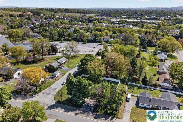 1445 Springhouse Road, South Whitehall Twp, PA 18104