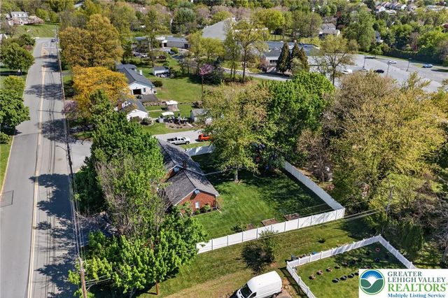 1445 Springhouse Road, South Whitehall Twp, PA 18104
