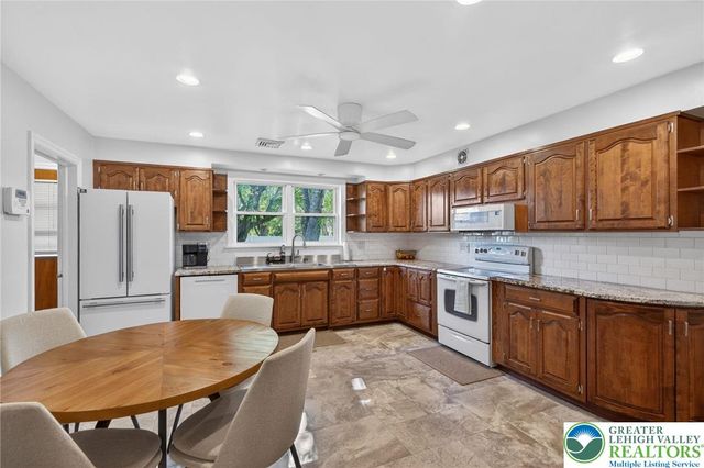 1445 Springhouse Road, South Whitehall Twp, PA 18104