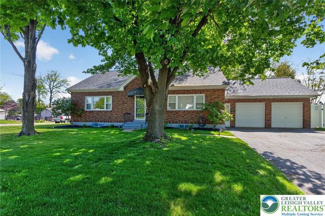 1445 Springhouse Road, South Whitehall Twp, PA 18104