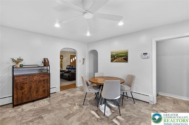 1445 Springhouse Road, South Whitehall Twp, PA 18104