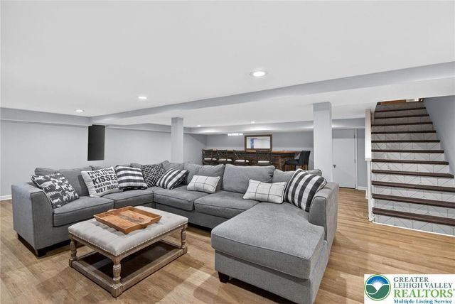 1445 Springhouse Road, South Whitehall Twp, PA 18104