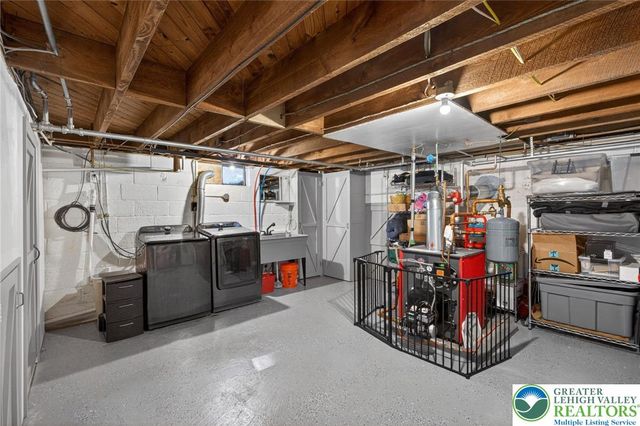 1445 Springhouse Road, South Whitehall Twp, PA 18104