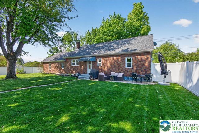 1445 Springhouse Road, South Whitehall Twp, PA 18104