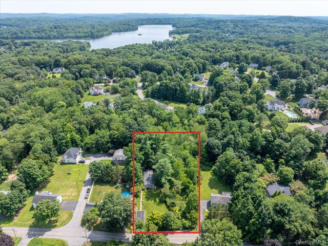 12 Lakeview Drive, Yorktown Heights, NY 10598