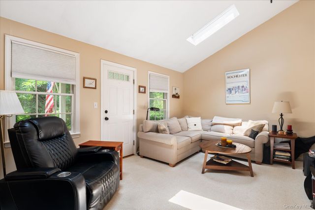 12 Lakeview Drive, Yorktown Heights, NY 10598