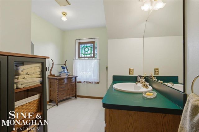 8892 Marr Road, Almont, MI 48003