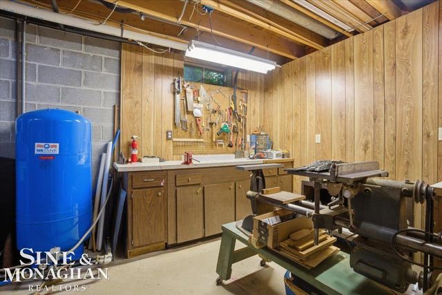 8892 Marr Road, Almont, MI 48003