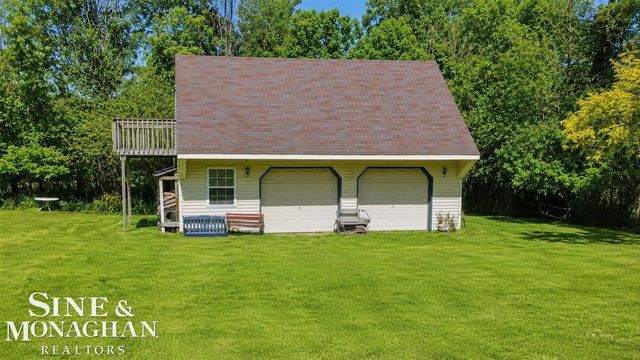 8892 Marr Road, Almont, MI 48003