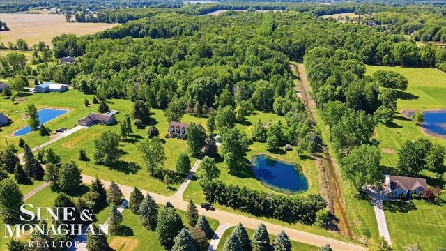 8892 Marr Road, Almont, MI 48003
