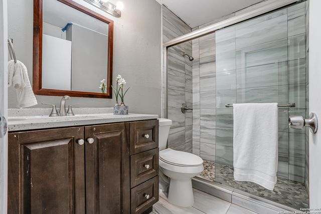 5011 Village Lawn, San Antonio, TX 78218