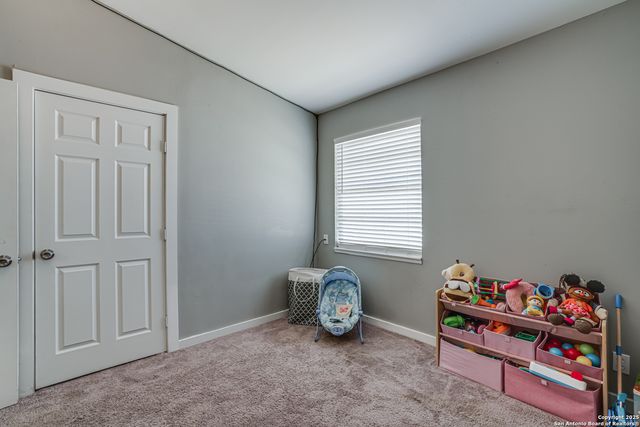 5011 Village Lawn, San Antonio, TX 78218