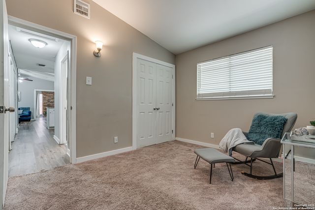 5011 Village Lawn, San Antonio, TX 78218