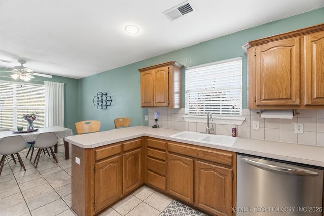 12960 N 131st Avenue E, Collinsville, OK 74021