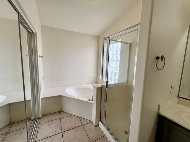 1576 W Kesler Lane, Chandler, AZ 85224