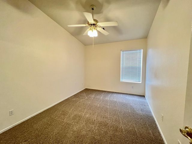 1576 W Kesler Lane, Chandler, AZ 85224