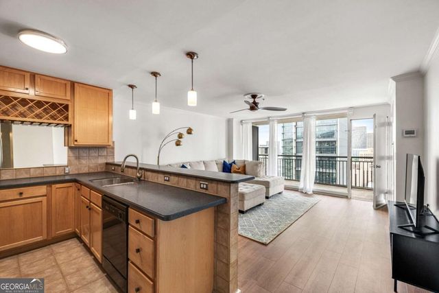 620 Peachtree Street NE 2011, Atlanta, GA 30308