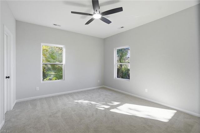 1249 27th St, Newport News, VA 23607