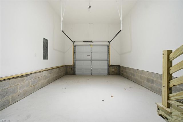 1249 27th St, Newport News, VA 23607