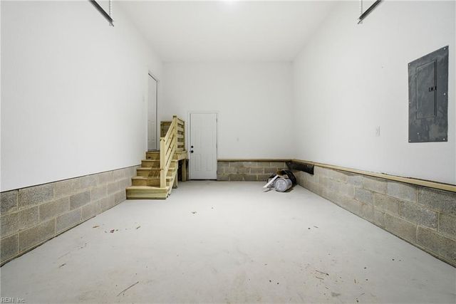 1249 27th St, Newport News, VA 23607