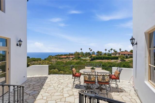 1409 Via Fernandez, Palos Verdes Estates, CA 90274