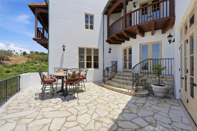 1409 Via Fernandez, Palos Verdes Estates, CA 90274