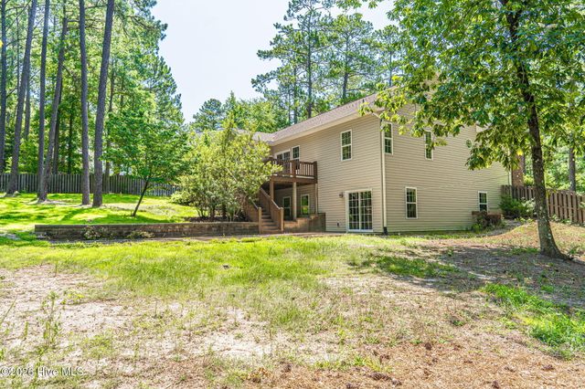 4 Carson Way, Pinehurst, NC 28374