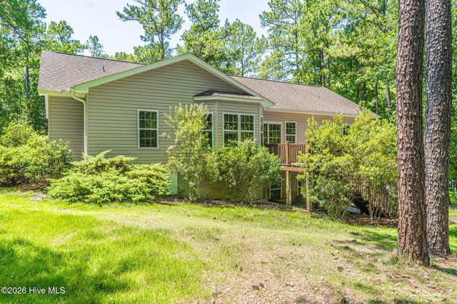 4 Carson Way, Pinehurst, NC 28374