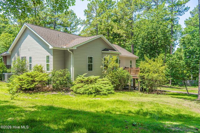 4 Carson Way, Pinehurst, NC 28374