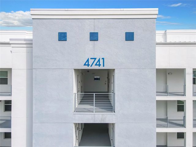 4741 CLOCK TOWER DRIVE 107, Kissimmee, FL 34746