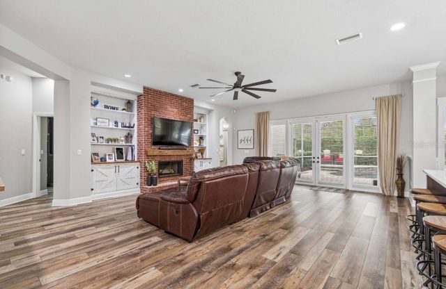 19127 CENTRE ROSE BOULEVARD, Lutz, FL 33558