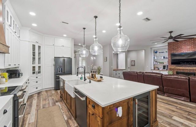 19127 CENTRE ROSE BOULEVARD, Lutz, FL 33558