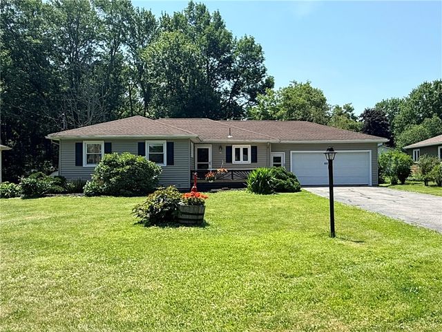 523 Westside Drive, Chili, NY 14624