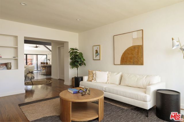 14644 Vose Street, Van Nuys (los Angeles), CA 91405