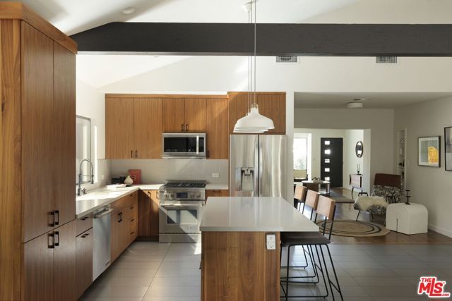 14644 Vose Street, Van Nuys (los Angeles), CA 91405