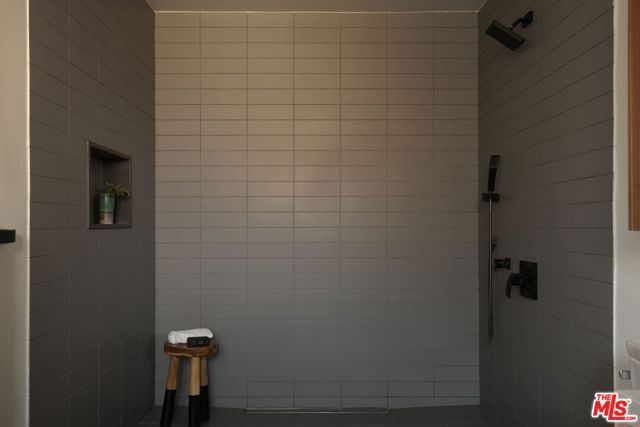 14644 Vose Street, Van Nuys (los Angeles), CA 91405