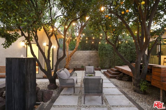 14644 Vose Street, Van Nuys (los Angeles), CA 91405