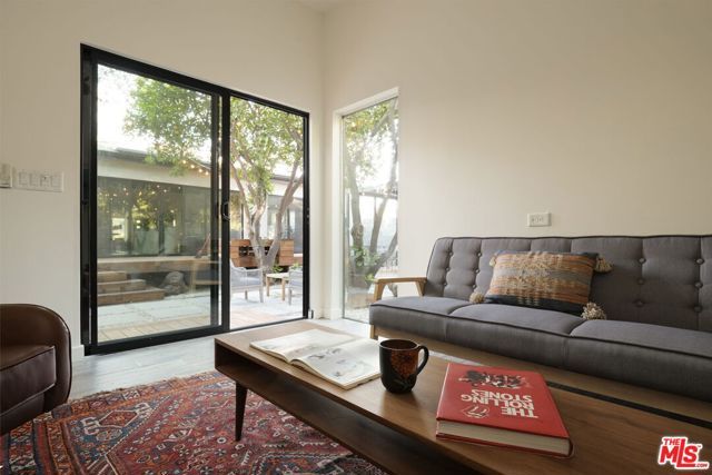 14644 Vose Street, Van Nuys (los Angeles), CA 91405